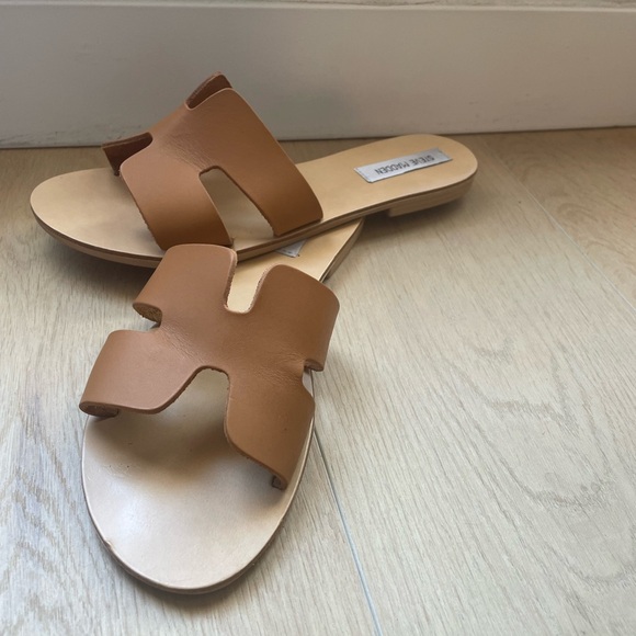 Steve Madden Hadyn Sandals - Picture 2 of 6